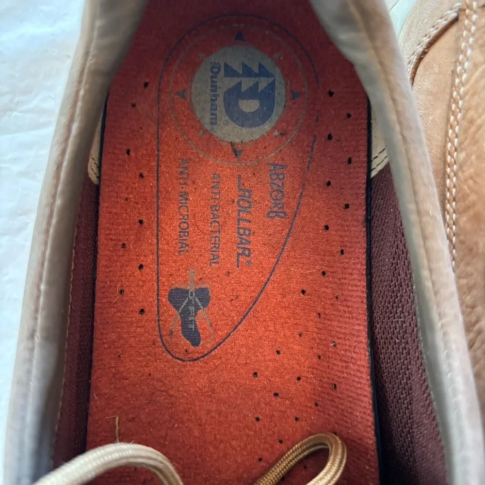 Dunham Captains boat shoes casual leather tan. SZ 10 E Worn Once indoors.